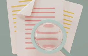 "상가임대차보호법의 핵심 조항을 돋보기로 꼼꼼히 검토하며 임차인의 10년 권리를 확인하는 전문가의 시선"