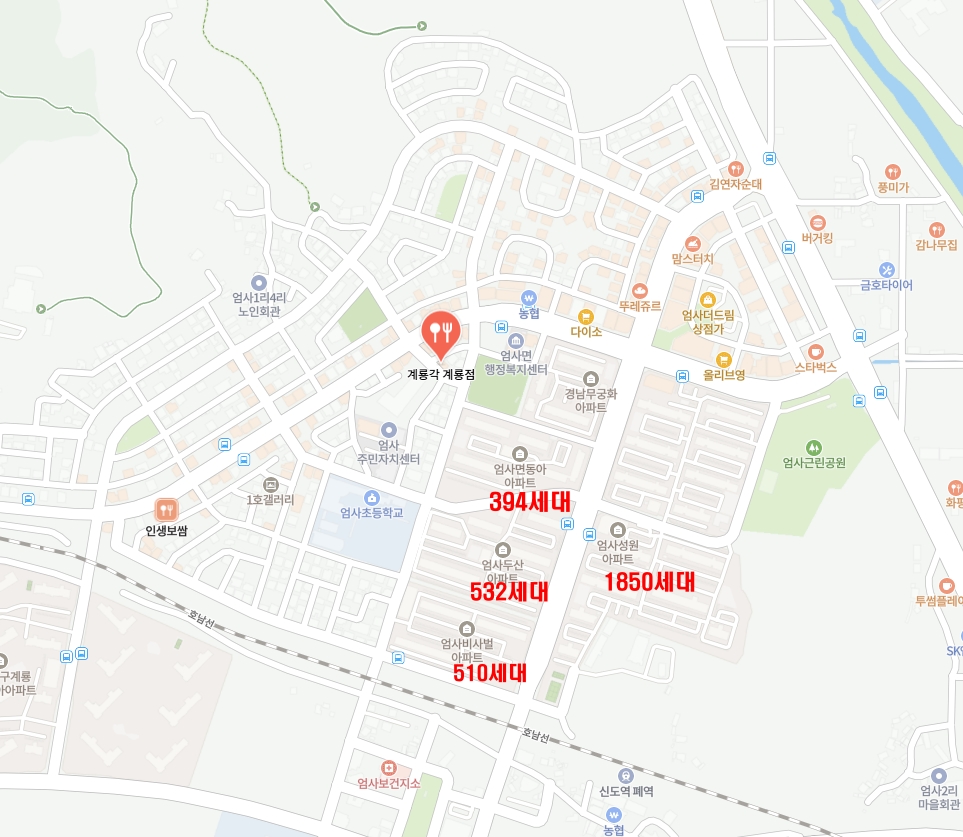 충청남도 계룡시 엄사면 일대의 지도 화면. 계룡시 중식당 창업 매물로 소개되는 '계룡각 계룡점'의 정확한 위치와 주변 아파트 단지 및 상권 인프라를 확인할 수 있는 약도 이미지.